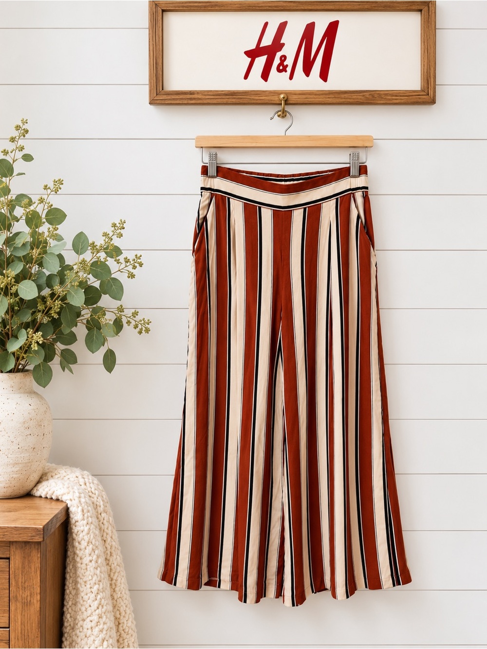 H&M Striped Wide Leg Pants – Size 6